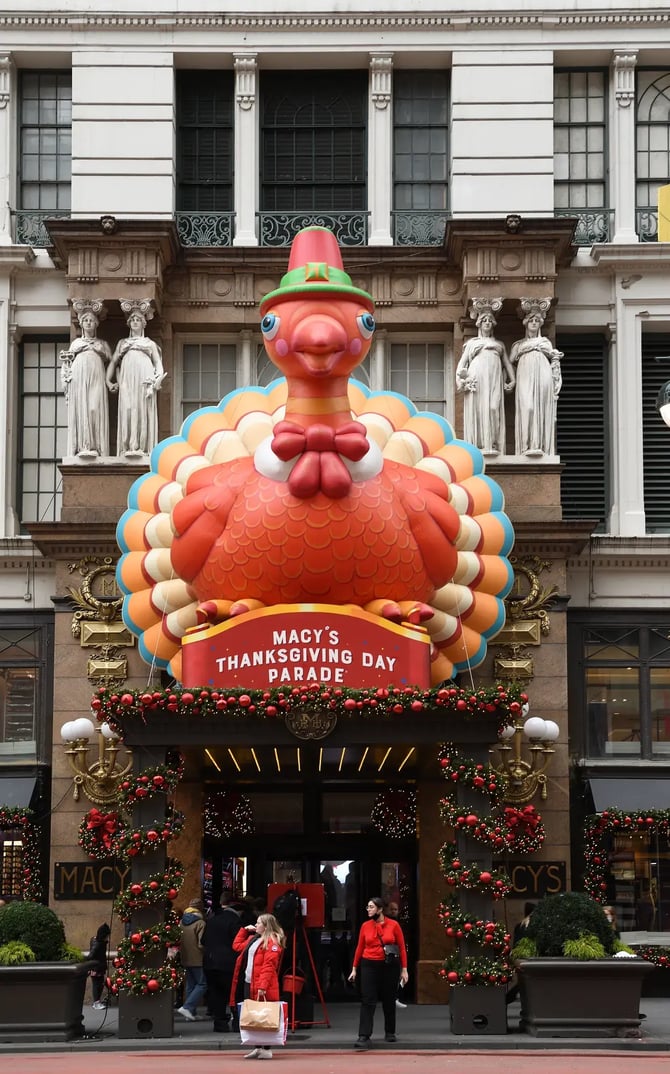 Macy's Entrance With Thanksgiving Parade Decors