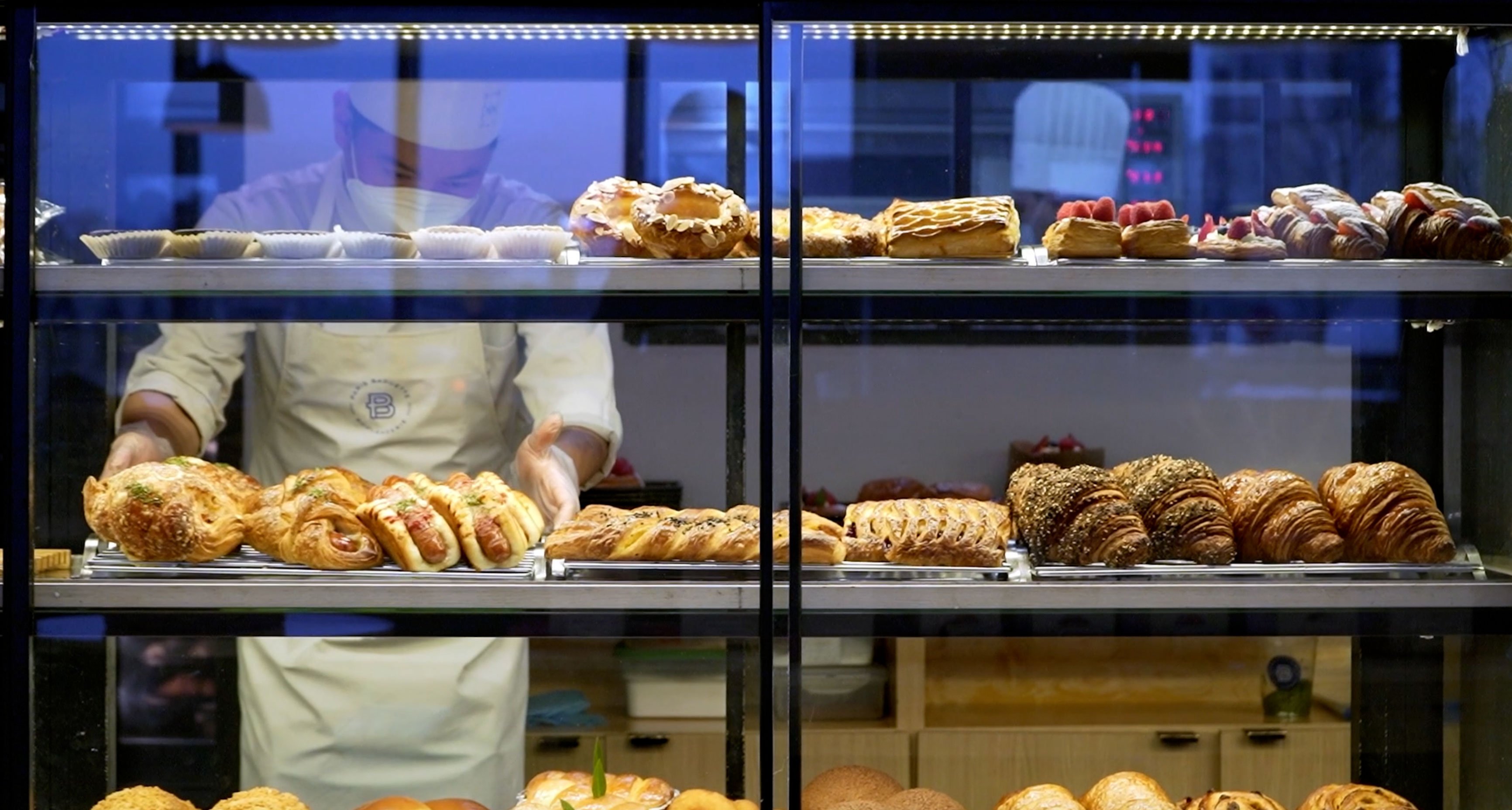 Explore Paris Baguette photo
