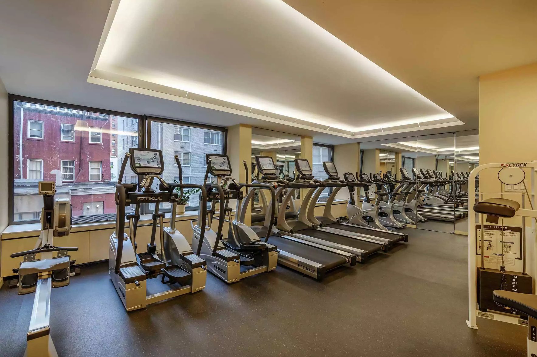 fitness-center-concorde-hotel-new-york