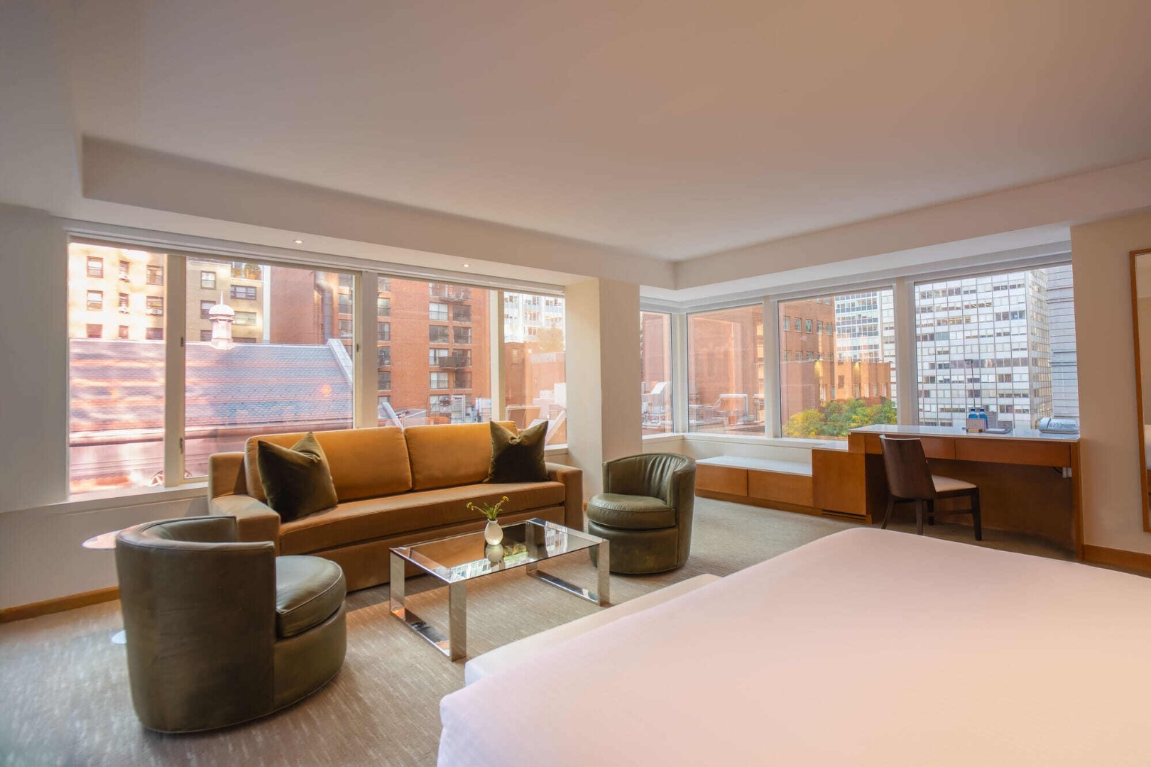junior_suite_park_ave_view-1
